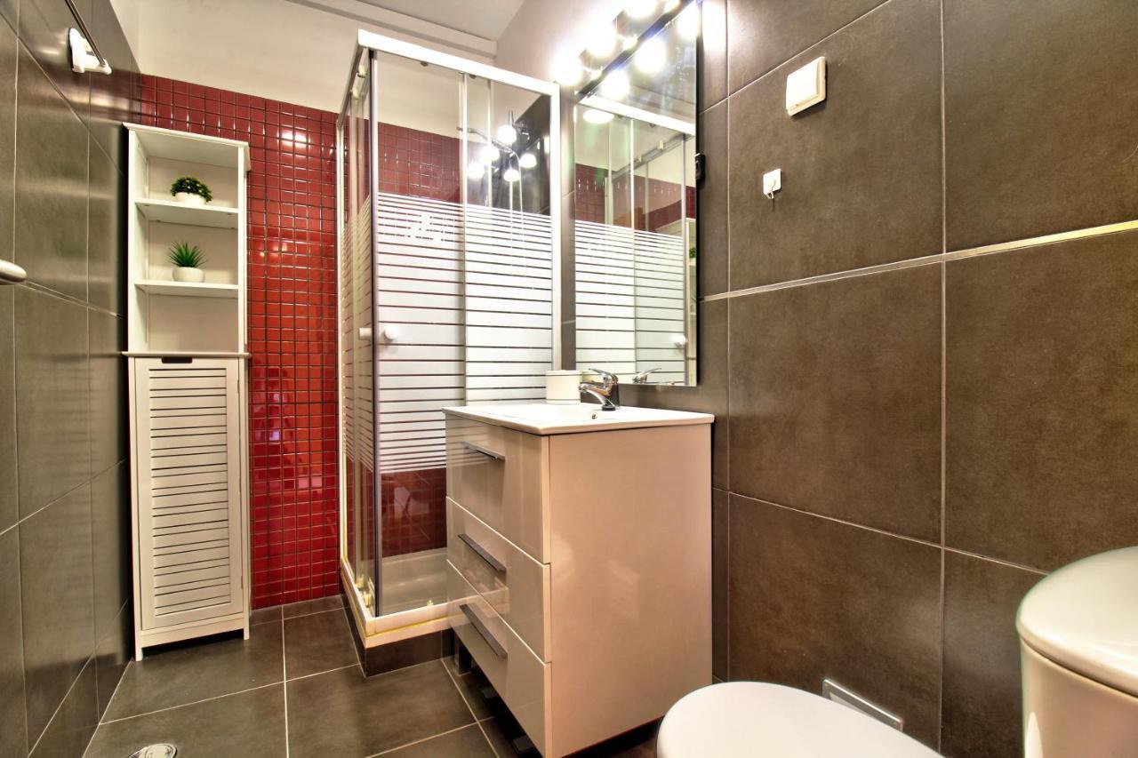 Center Location, Ac, Swimming Pool, And Parking Apartamento Olhão Exterior foto