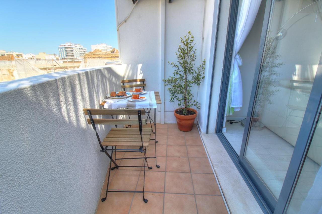 Center Location, Ac, Swimming Pool, And Parking Apartamento Olhão Exterior foto