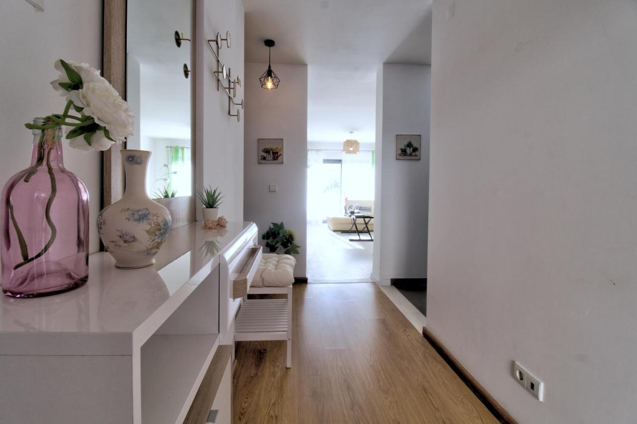 Center Location, Ac, Swimming Pool, And Parking Apartamento Olhão Exterior foto