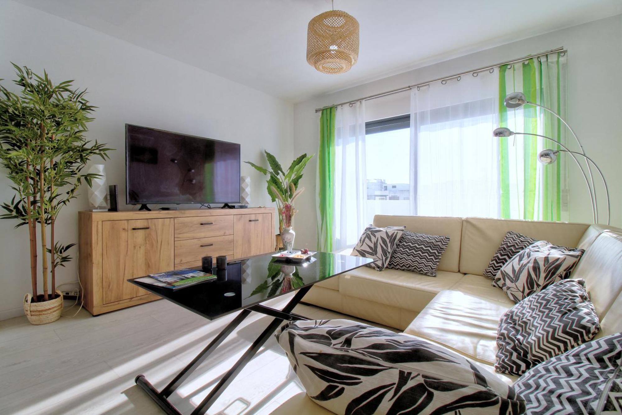 Center Location, Ac, Swimming Pool, And Parking Apartamento Olhão Exterior foto