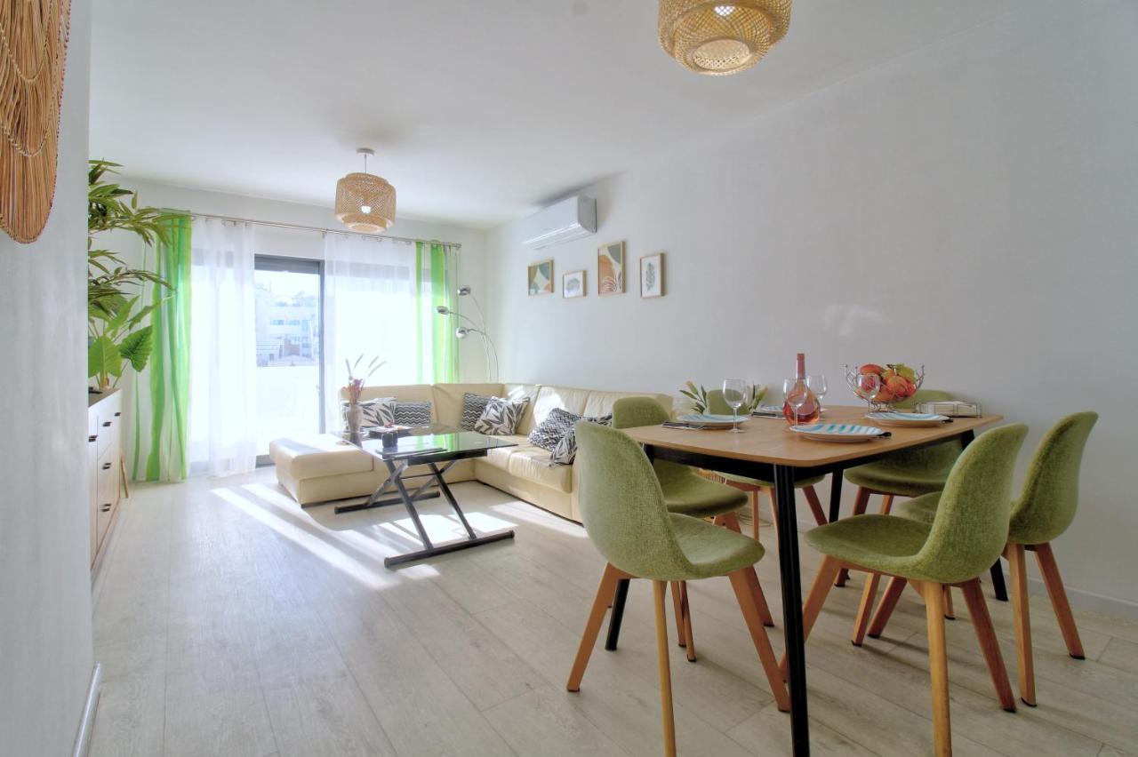Center Location, Ac, Swimming Pool, And Parking Apartamento Olhão Exterior foto